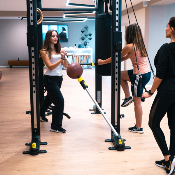 small-group-training-lausanne-dani-forme-sport-activ-sante-hiit-cardio-pilates-caf-full-body-cours-collectif-coach-personal-training-coaching-prive-wellness