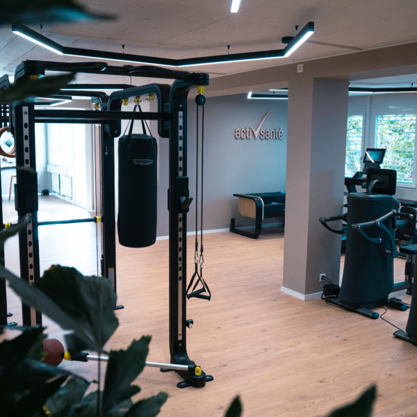 centre-lausanne-etraz-physiotherapie-forme-sport-sante-bien-etre-activ-physio-egym-fitness-2